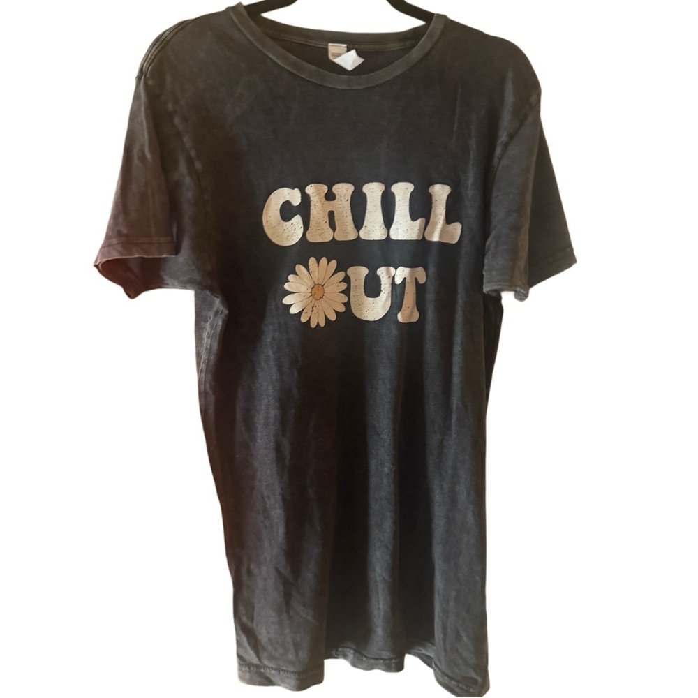 VICI - Chill Out Graphic Tee - Charcoal / Black with White Daisy